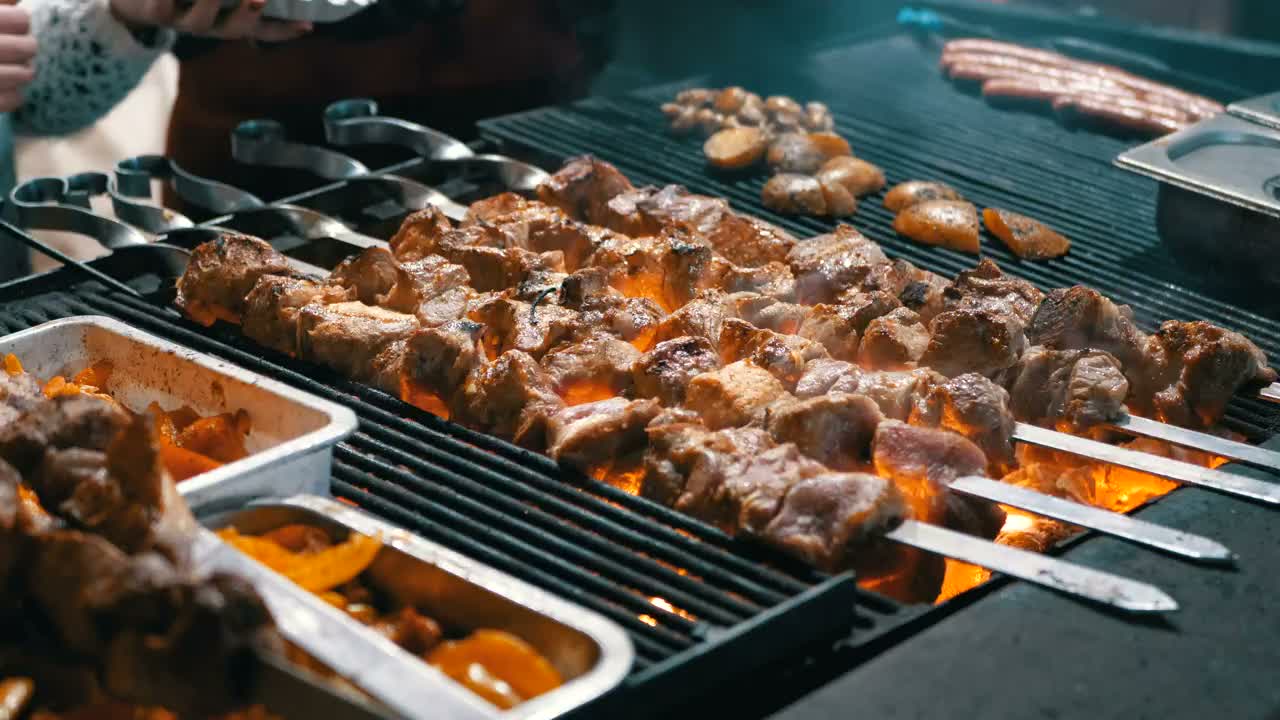 Frische Grillspezialitäten vom Balkan Grill Pnishi in der Marktstraße 10, Winnenden